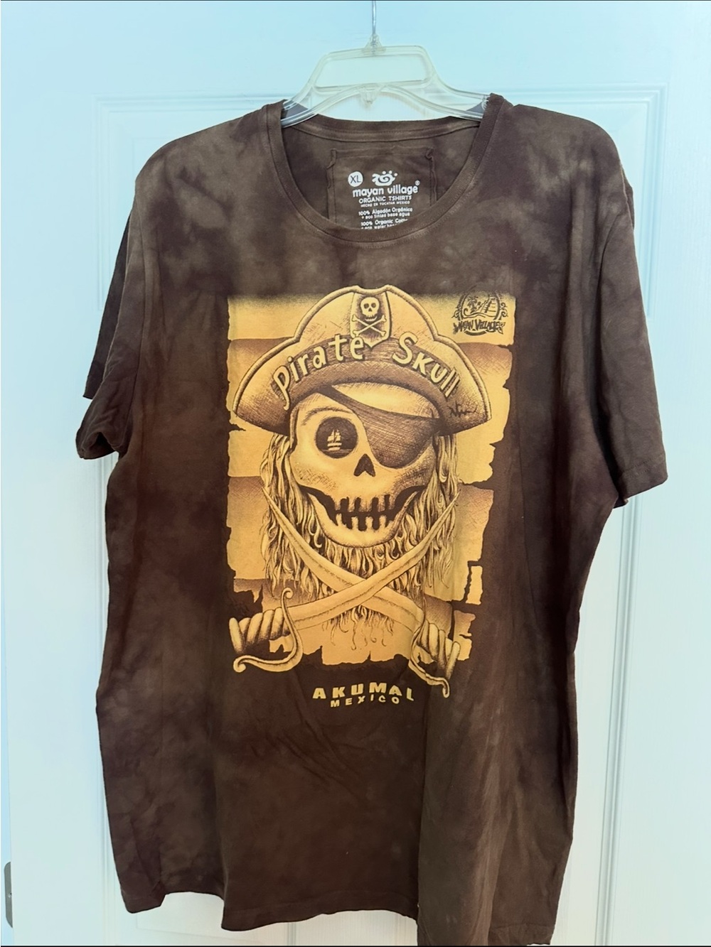 Men's Brown Pirate Skull Graphic Tee